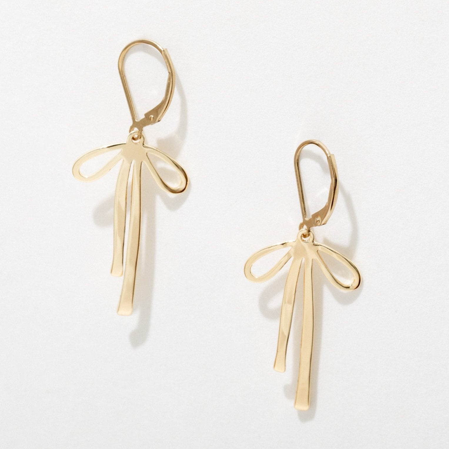 ◇wing bling◇ 14k post Jenna ribbon drop earrings Amazon.com: 14K Gold Plated Bow Clip On Earrings Ribbon