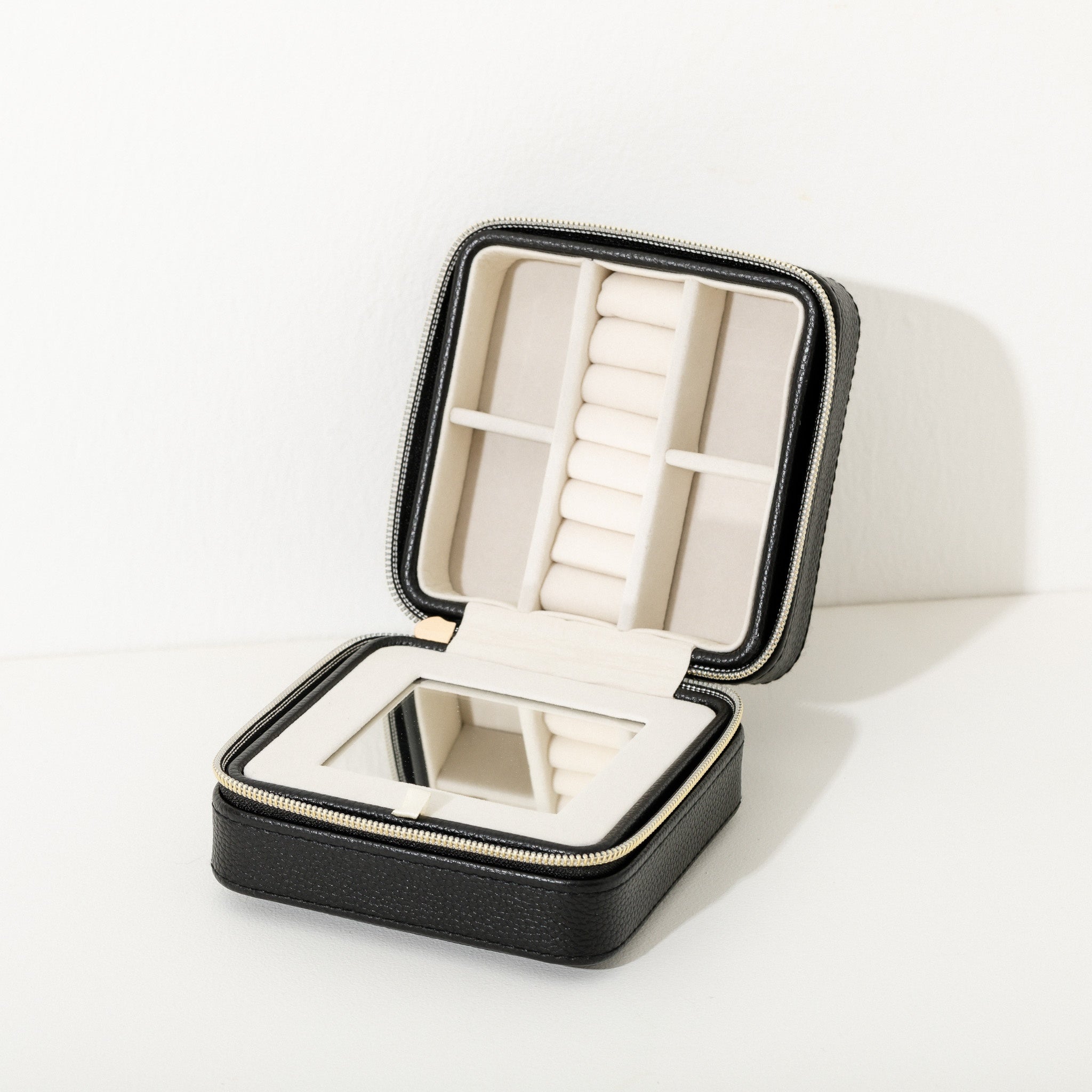 Jewelry Travel Case • Minimal Jewelry Box in Vegan Leather • Bridesmai –  Lara Laser Works
