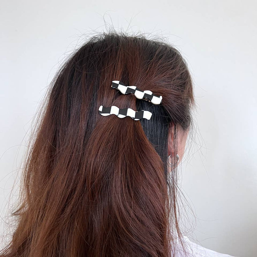 Wavy Checkered Hair Clips