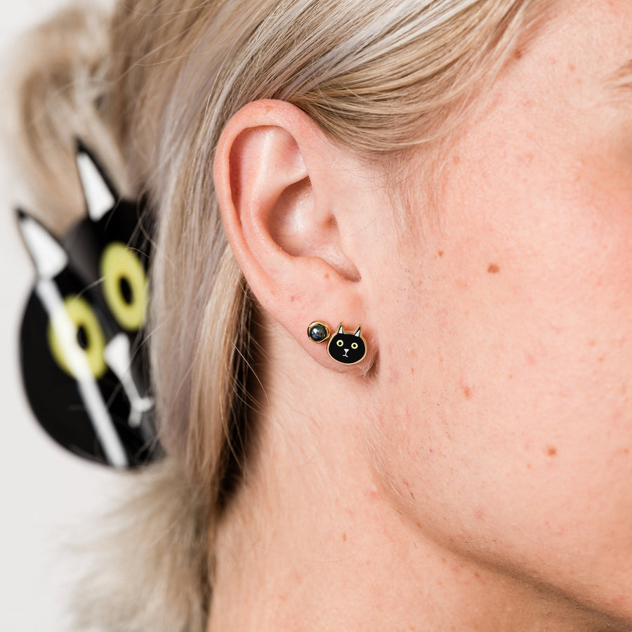 Cat Studs