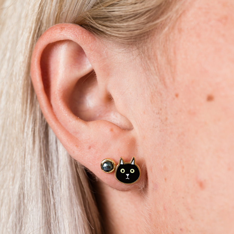 Cat Studs